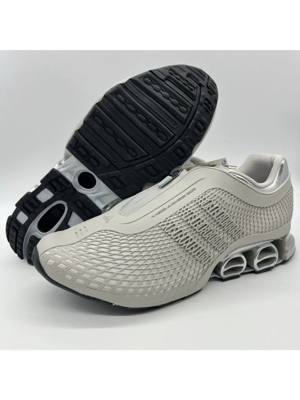 adidas Originals Megaride S2 Men's Sneakers Gray Size 11.5 JR4744